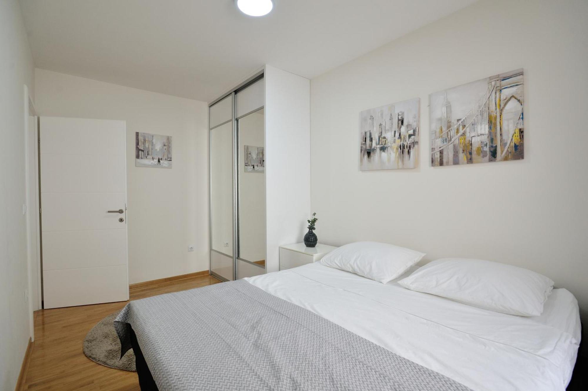 Captain'S Luxury Apartments Μόσταρ Εξωτερικό φωτογραφία